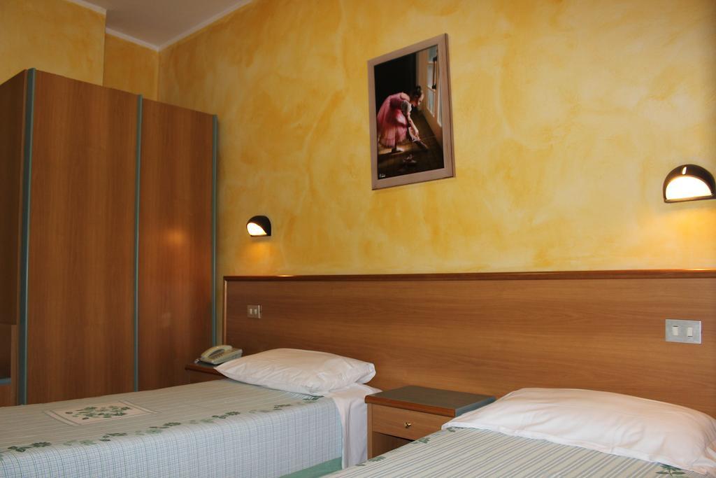 Albergo Napoleone SantʼAmbrogio di Valpolicella Cameră foto